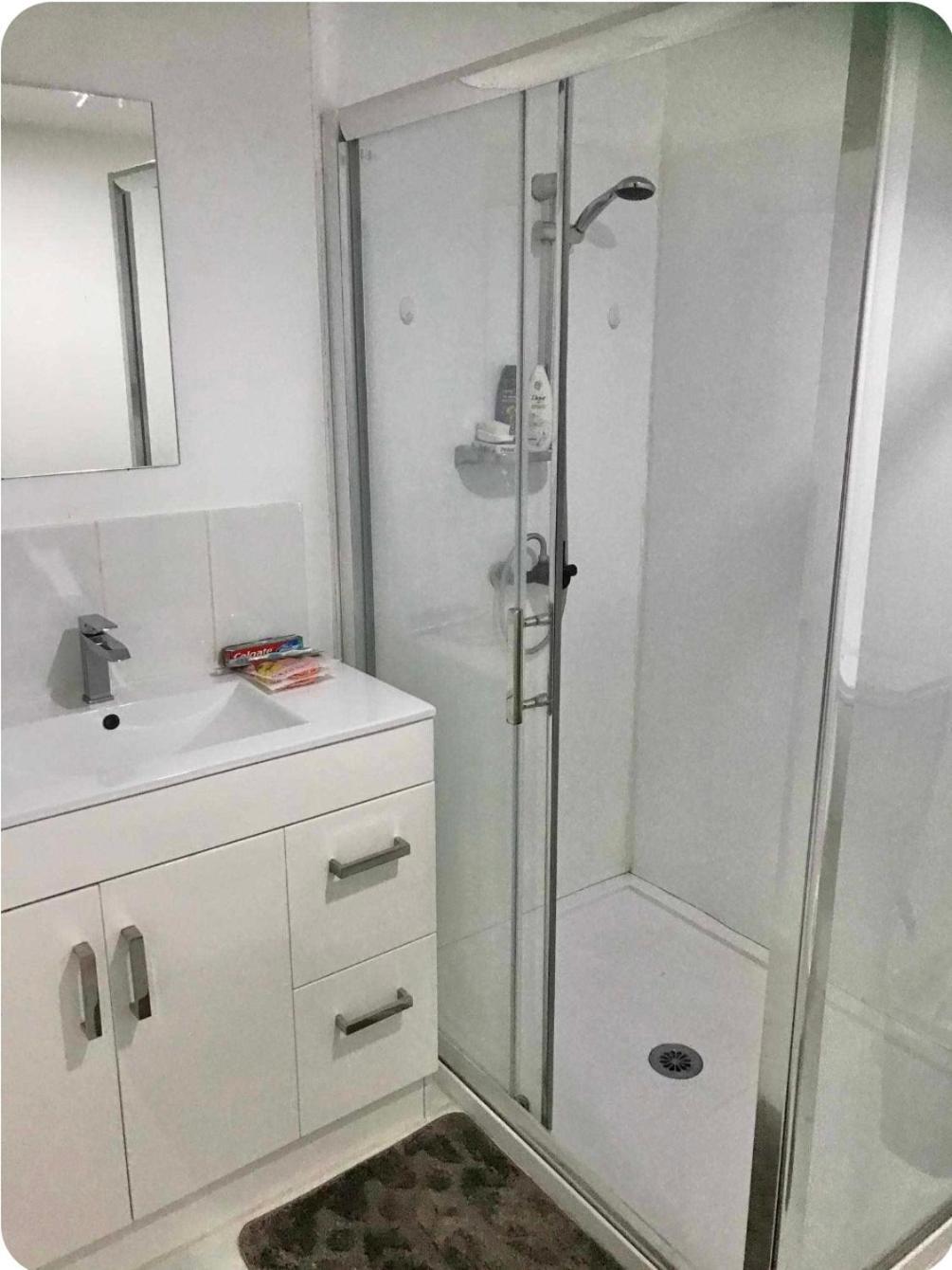 The Lighthouse Studio Appartments 努库阿洛法 外观 照片